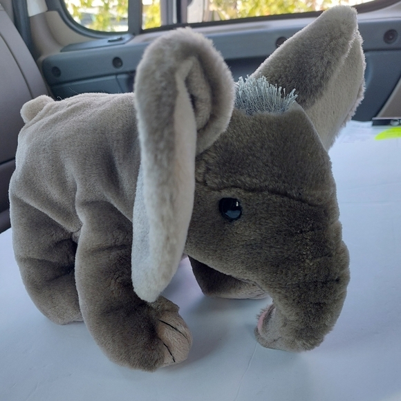 Cute Little Elephant by Wild Republic 2005 Stuffed Animal - Picture 4 of 5